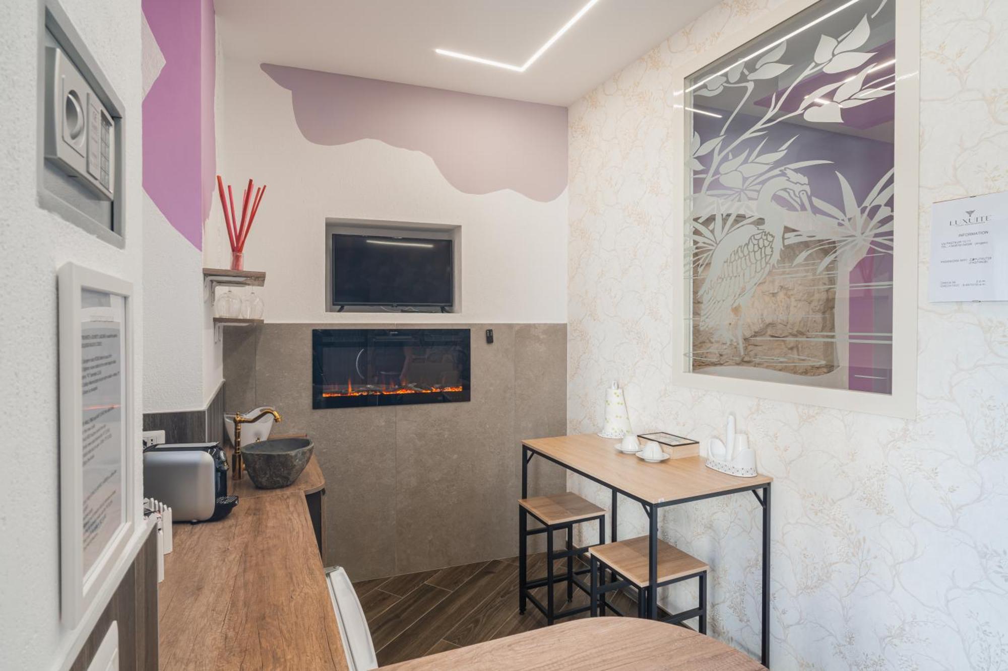 Luxuite Spa Con Piscina E Jacuzzi Alberobello Ngoại thất bức ảnh
