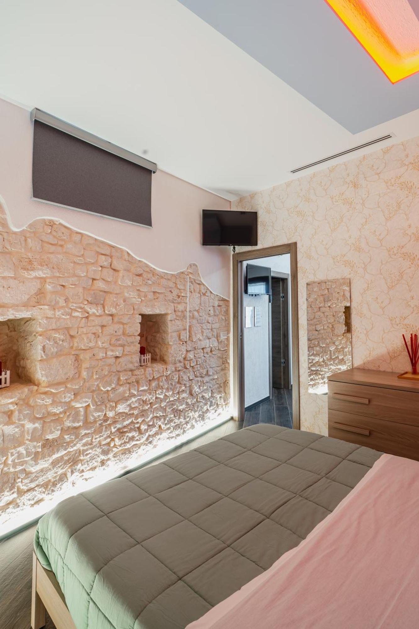 Luxuite Spa Con Piscina E Jacuzzi Alberobello Ngoại thất bức ảnh